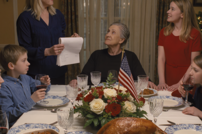 I came home for christmas expecting turkey and tradition, but when i thanked my grandmother for a $500 check, she dropped her fork and calmly asked why i hadn’t received the million dollars she wired weeks ago—and as my mother started screaming about dementia, i realized i wasn’t sitting with my family, i was sitting with suspects.