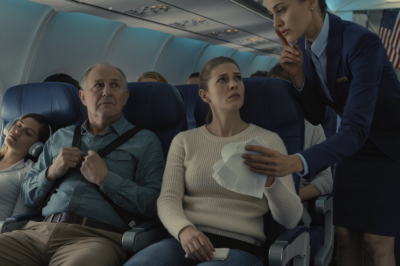 Flight Attendant Slipped Me A Note: “Switch Seats Immediately, Trust Me” – 20 Minutes Later…